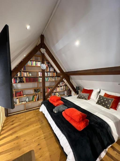 The Shack - Thatched Self Contained Annex Collingbourne Ducis Luaran gambar