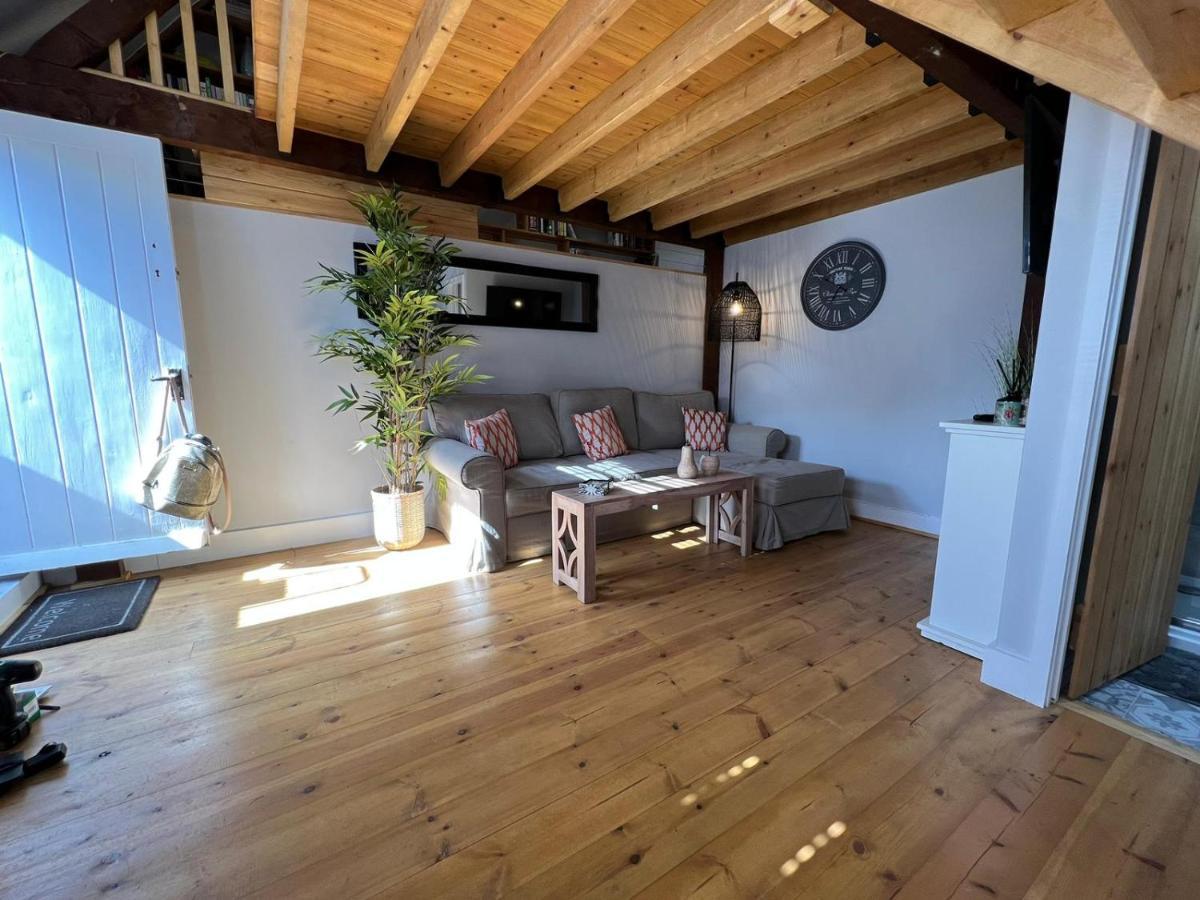The Shack - Thatched Self Contained Annex Collingbourne Ducis Luaran gambar